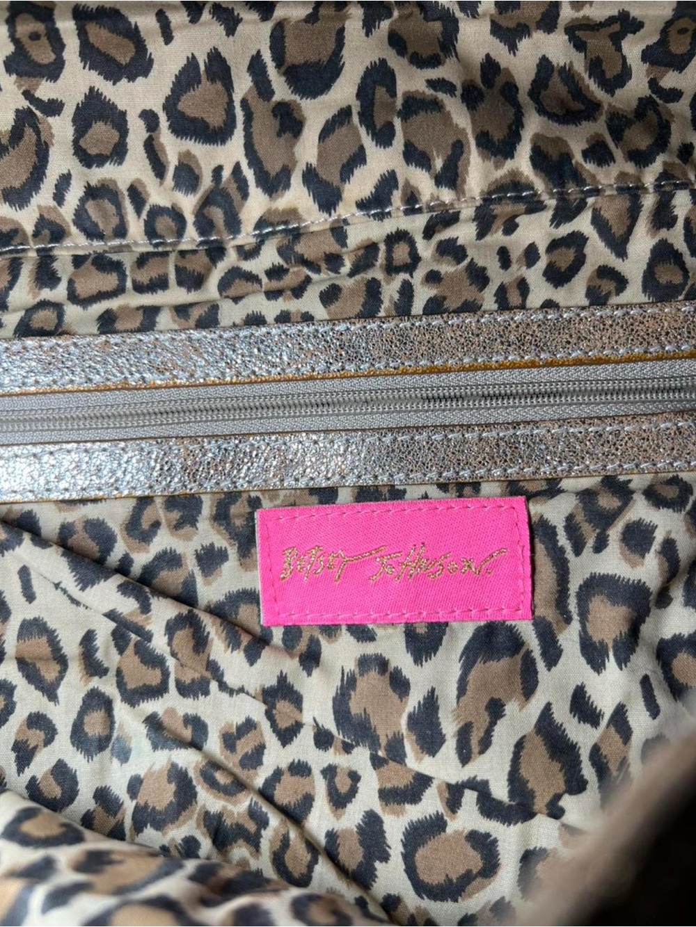 Vintage Y2K Betsey Johnson Stud Crossbody Mailbag Purse - Picture 6 of 6